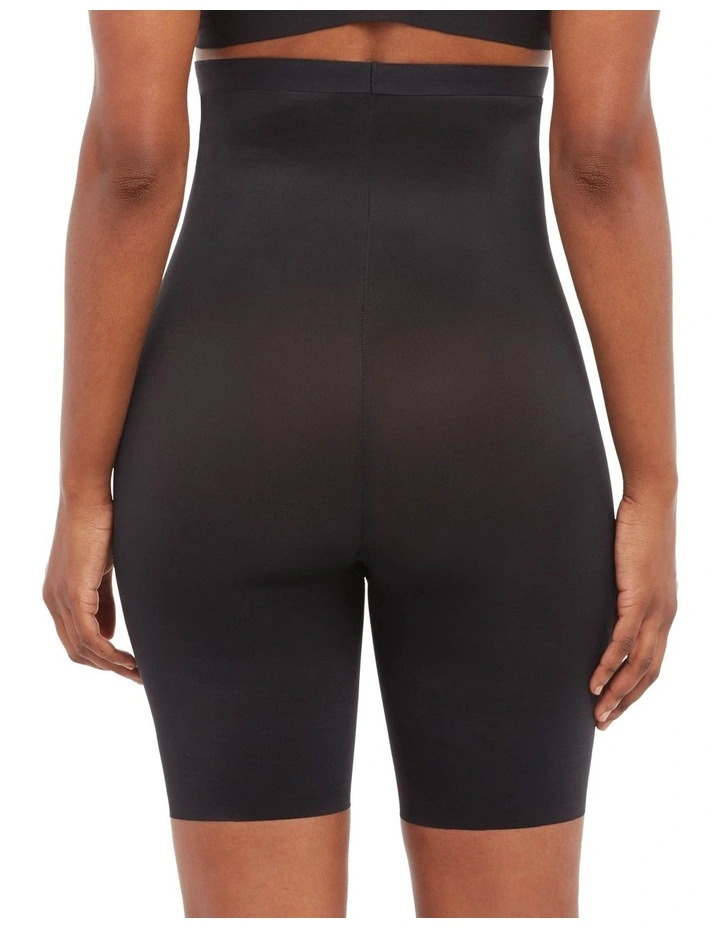 Thinstincts 2.0 High-Waist Mid-Thigh Short in Black