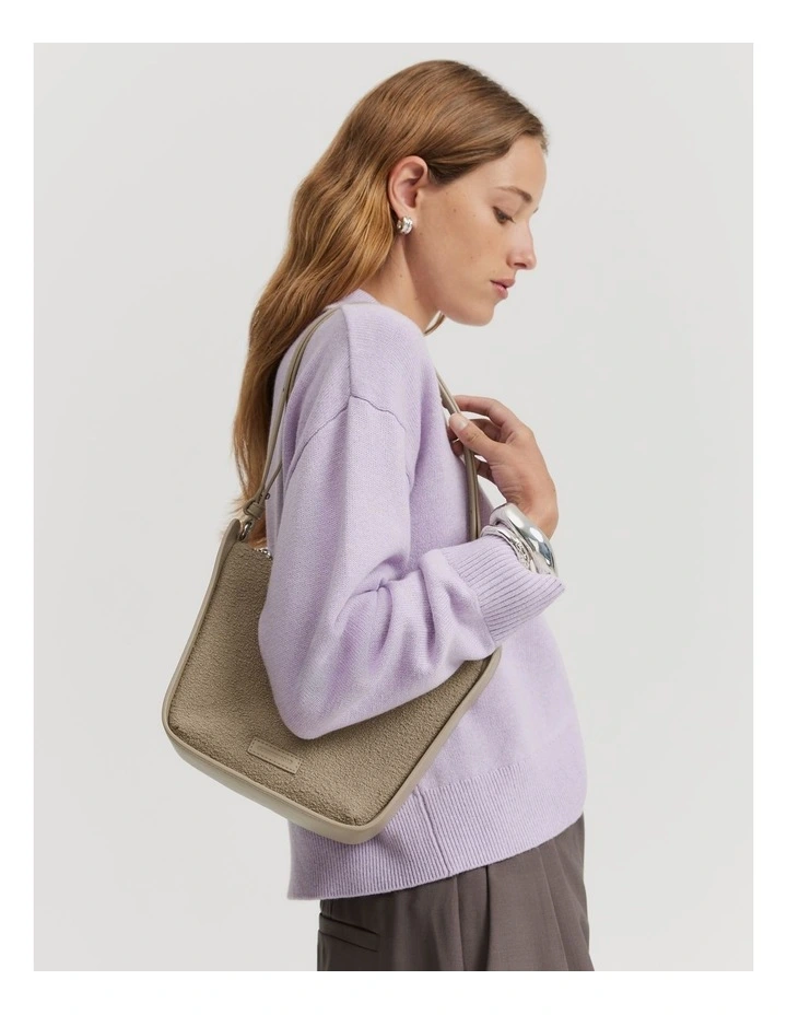 Soft Zip Sling Bag in Fawn