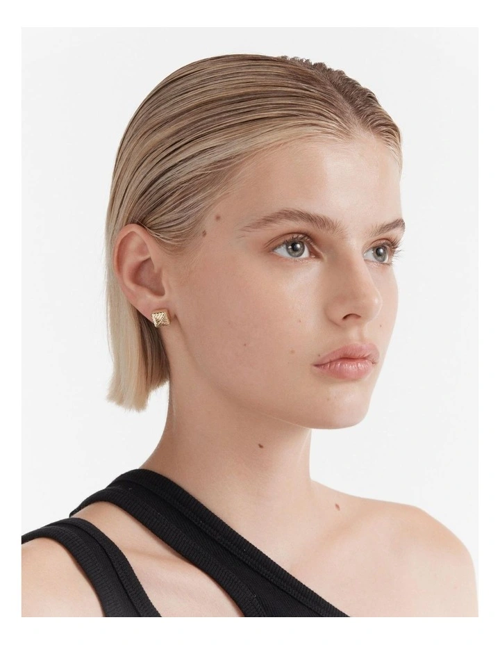 Weave Around Stud Earrings in Gold