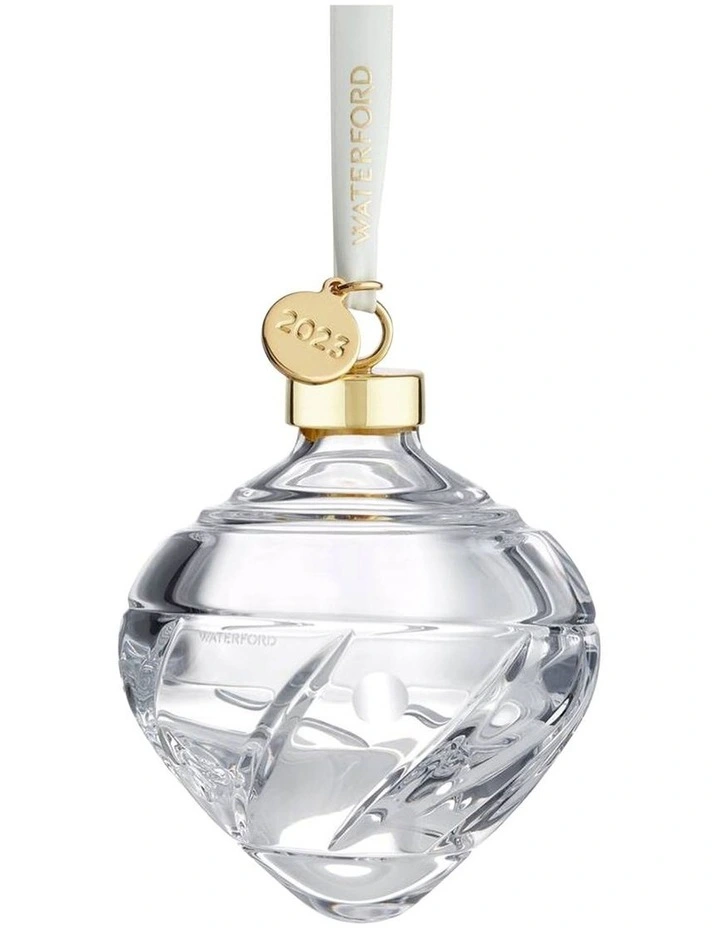 Winter Wonders Bauble Mistletoe in White