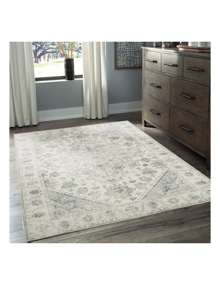 Santiago Traditional Machine Washable Rug 90x150cm in Grey