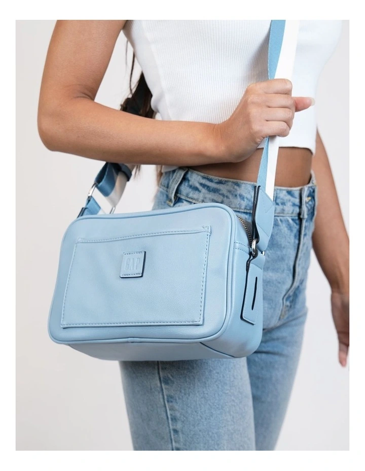 Cross-Body Bag in Light Blue