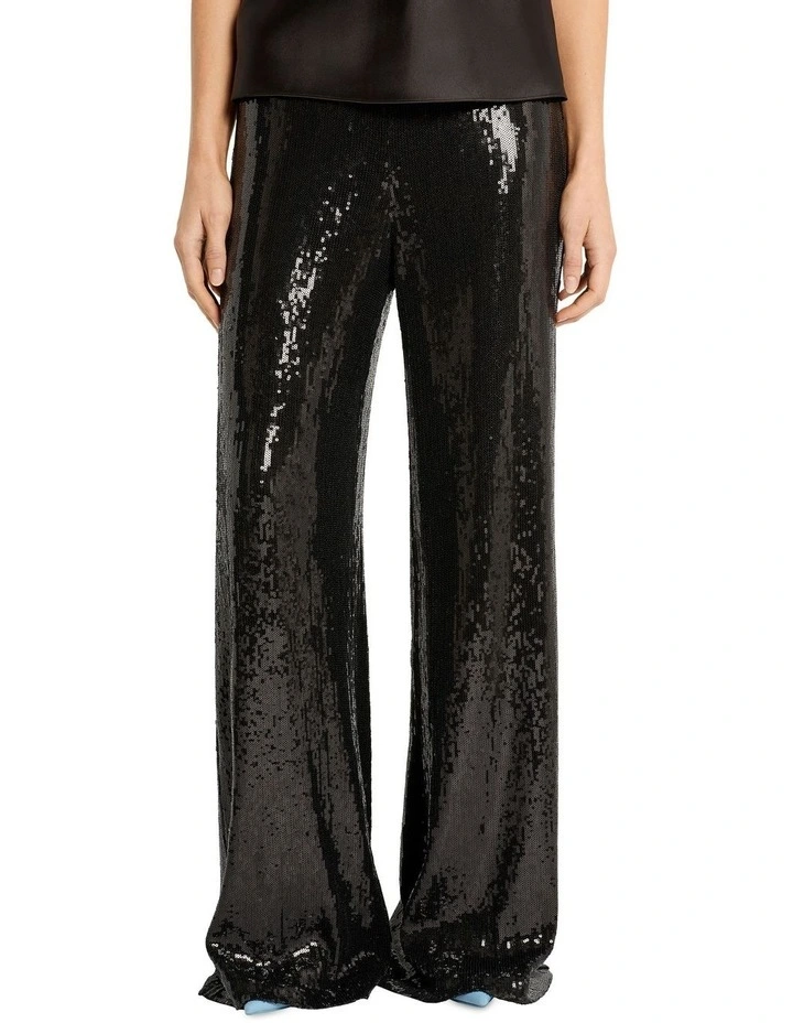 Chic Conquest Pant in Black