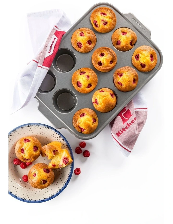 Muffin Pan 12cups in Grey
