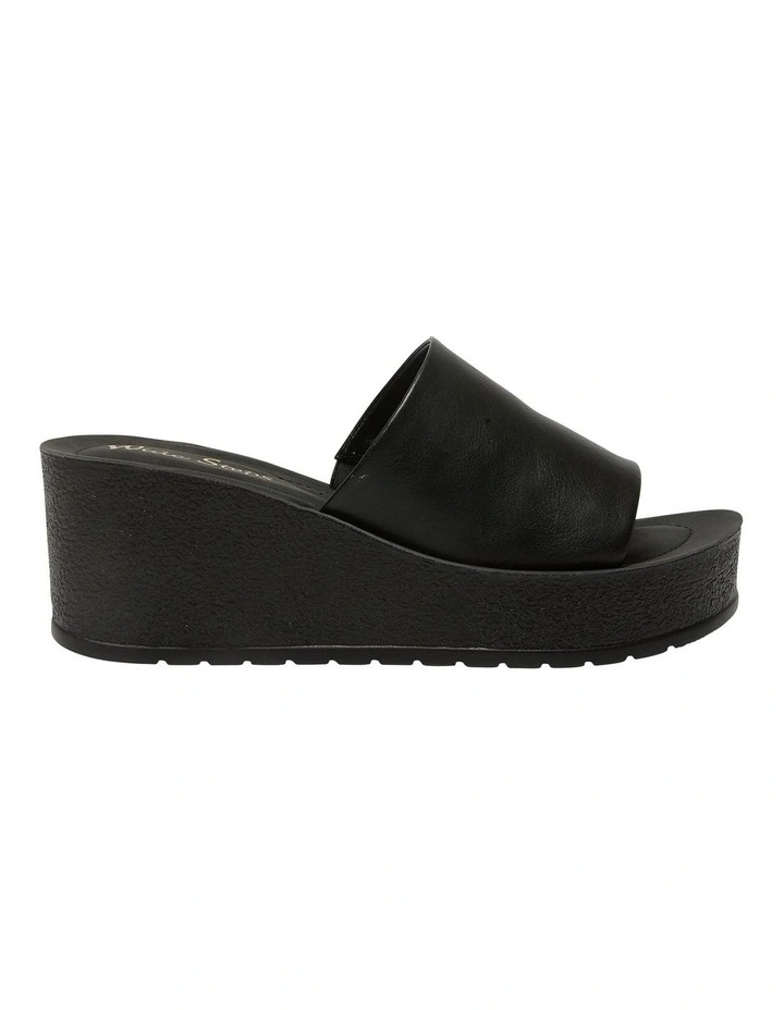 Landon Sandals in Black Smooth