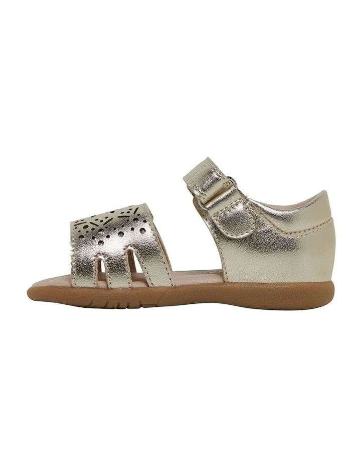 Sarshi Sandals In Gold