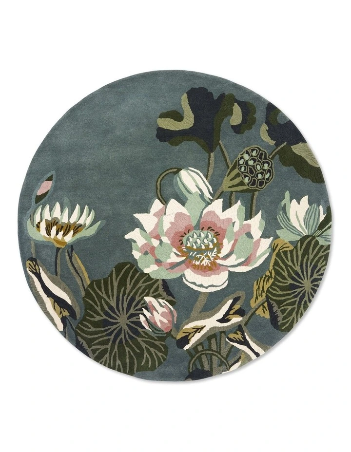 Waterlily Midnight Pond Rug 038608 in Green