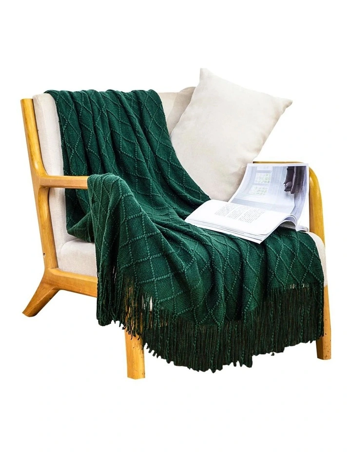 Diamond Pattern Knitted Throw Blanket in Green