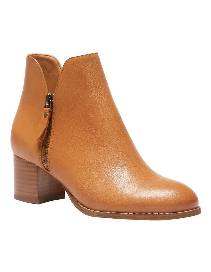 Latch Tan Glove Boots