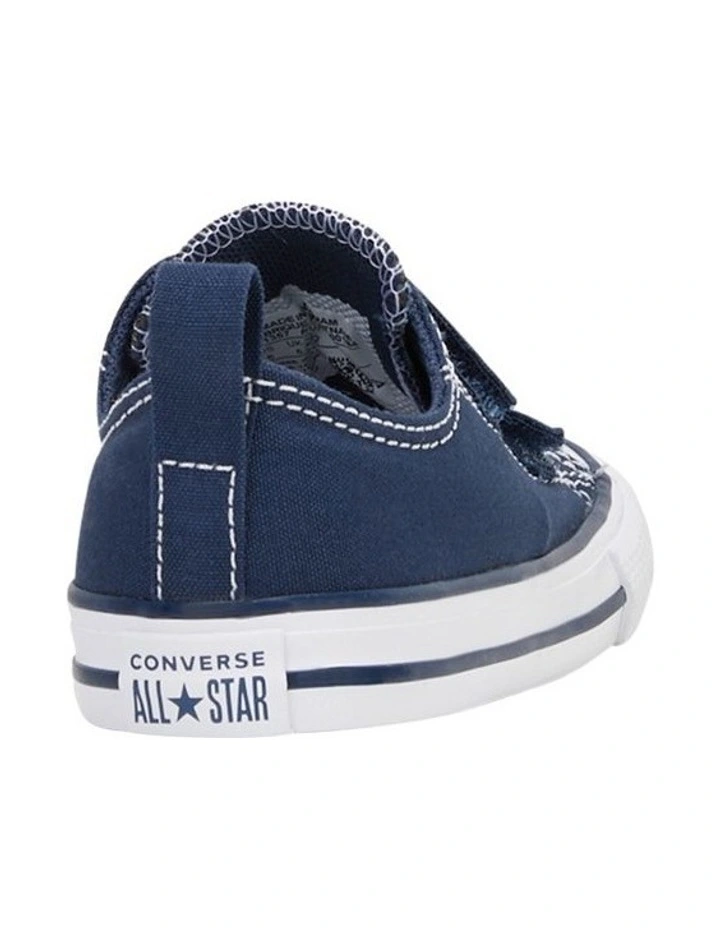 Chuck Taylor All Star 2V Ox Infant Sneakers in Blue