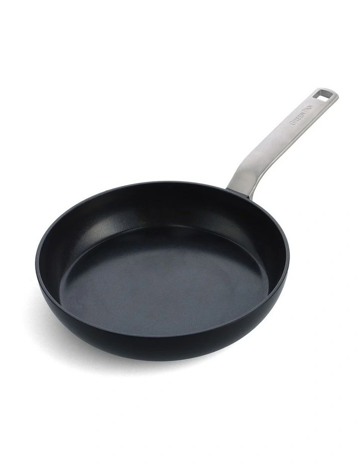 Evolution Frypan 24cm in Black