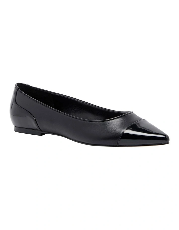 Brex Ballet Flat in Black