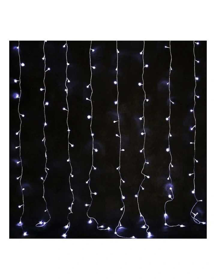 Solar Powered 160 LED Curtain Light