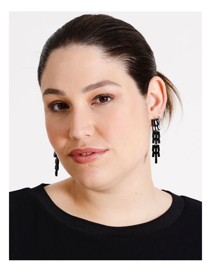 Cluster Diamante Earring in Black