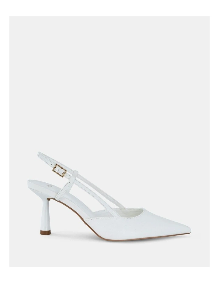Isnello Pumps in White