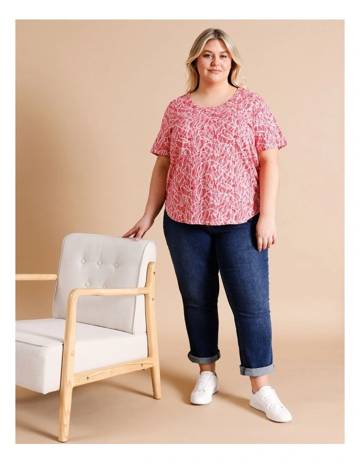 Organic Cotton Wardrobe Staple Short Sleeve Tee in Reds/Palm Print
