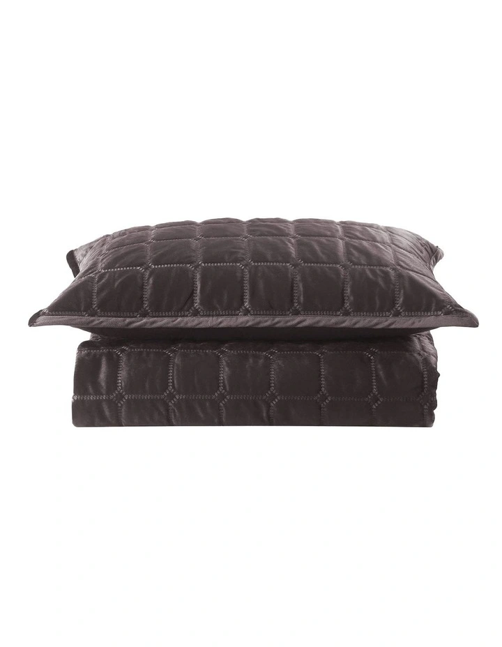 Meeka Coverlet Set In Coffee