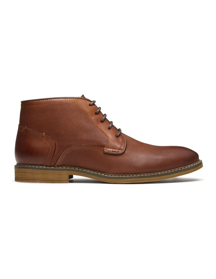 James Nubuck Chukka Boots in Dark Cognac
