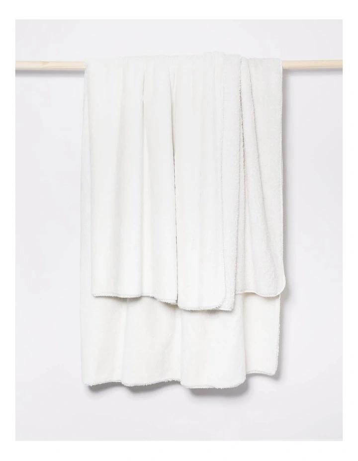 Reversible Sherpa Blanket in Cloud
