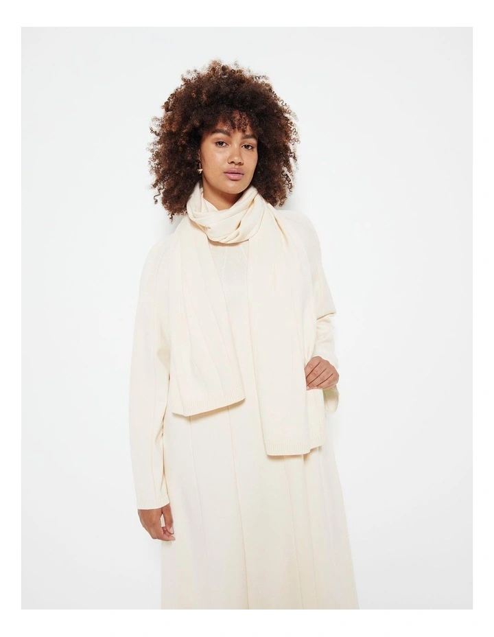 The Ribbed Scarf in Ecru