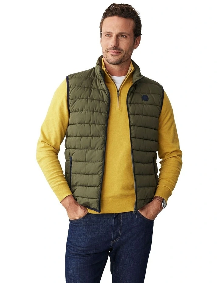 Lightweight Puffer Vest in Moss