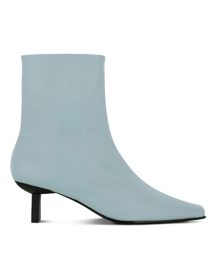 Orly Ankle Boots in Blue