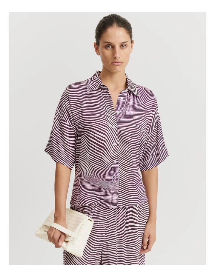 Print Short Sleeve Cupro Shirt in Ripple Print