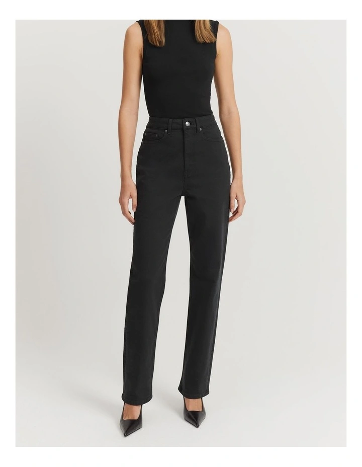 High Rise Straight Jean in Black