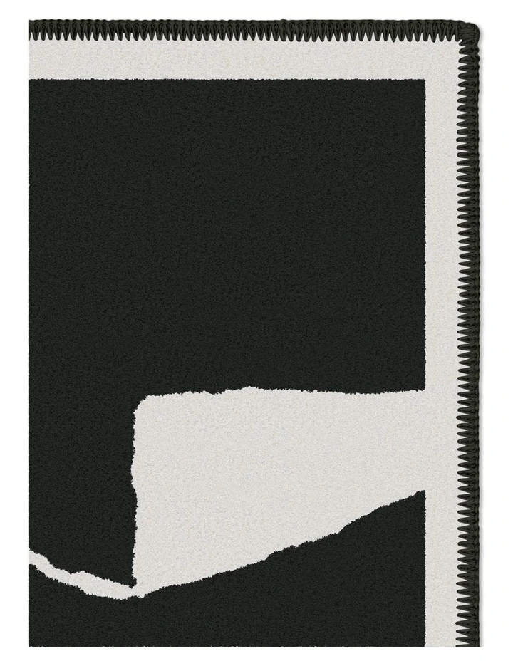 Human Washable Cotton Feel Area Rug in Black