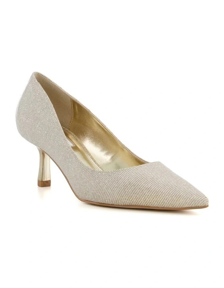 Anastasia Pump in Gold