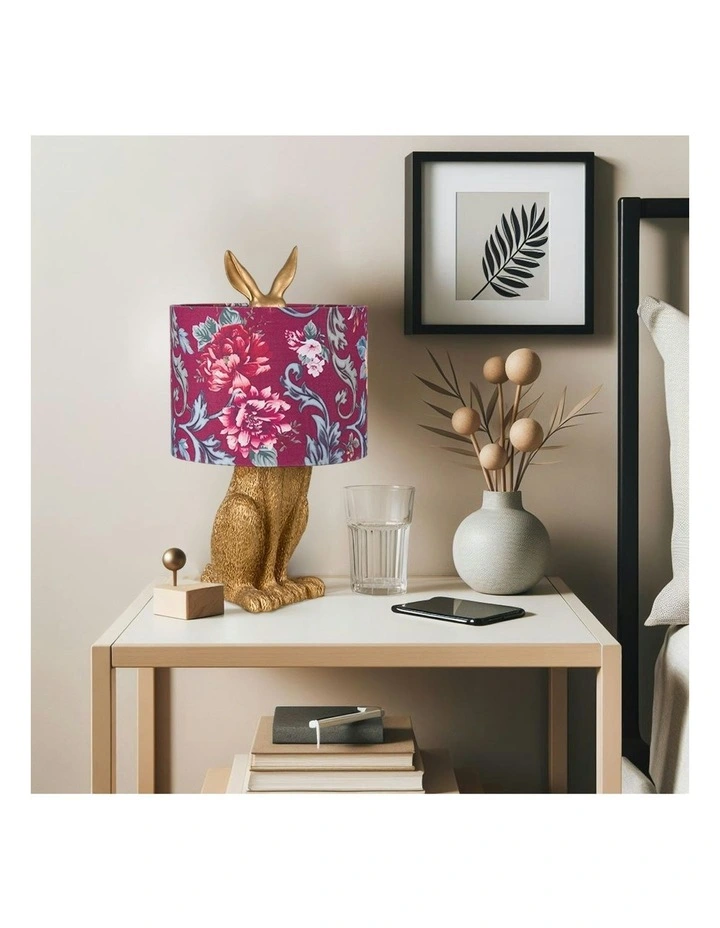 Thistle Rabbit Sitting Table Lamp in Gold