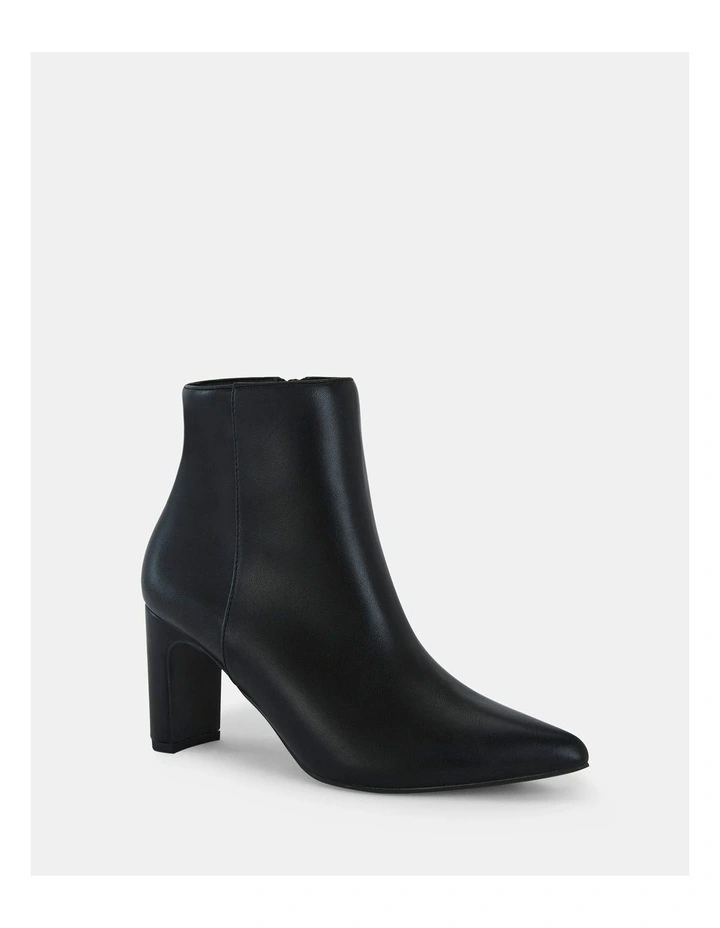 Harlie Boots in Black