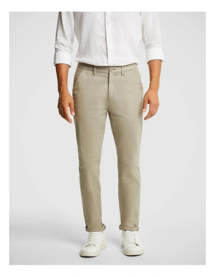 Samuel Brushed Slim Chino Pant in Sage