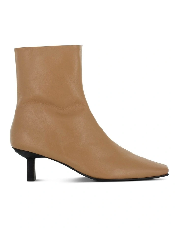 Orly Boot in Camel