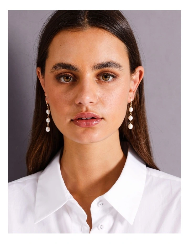 Three Freshwater Pearl Long Drop Earring in Gold/Ivory