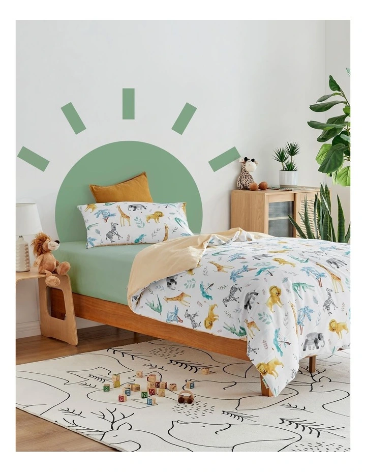 At The Zoo Quilt Cover Set in White