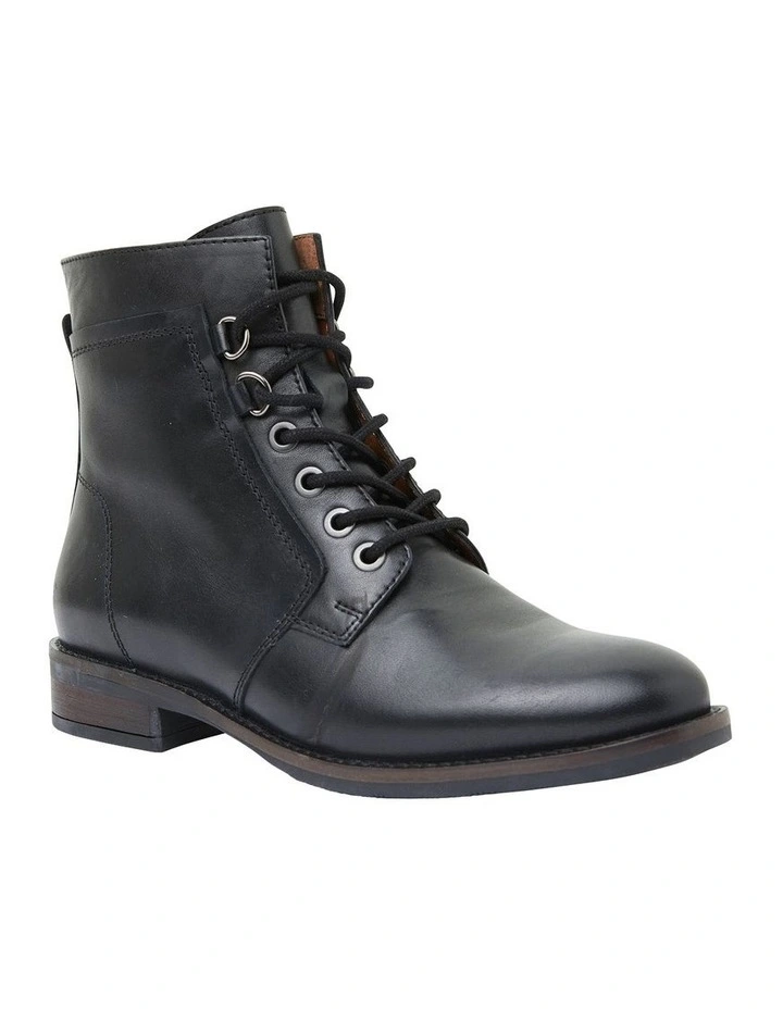 Tommy Black Glove Boots