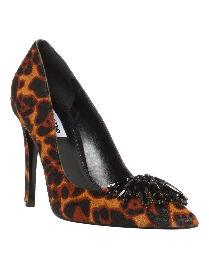 Bowemont Pump in Brown