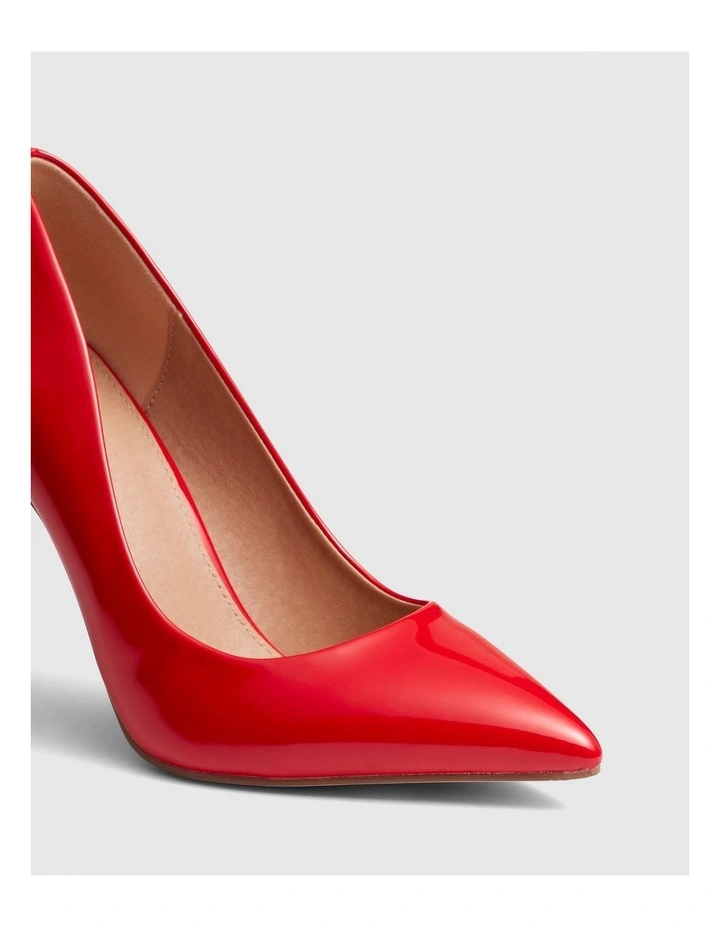Indya Pumps in Red Patent