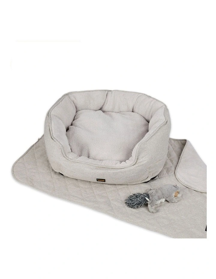 Quilted Blanket and Queaky Toy with Pet Bed Set XL in Beige
