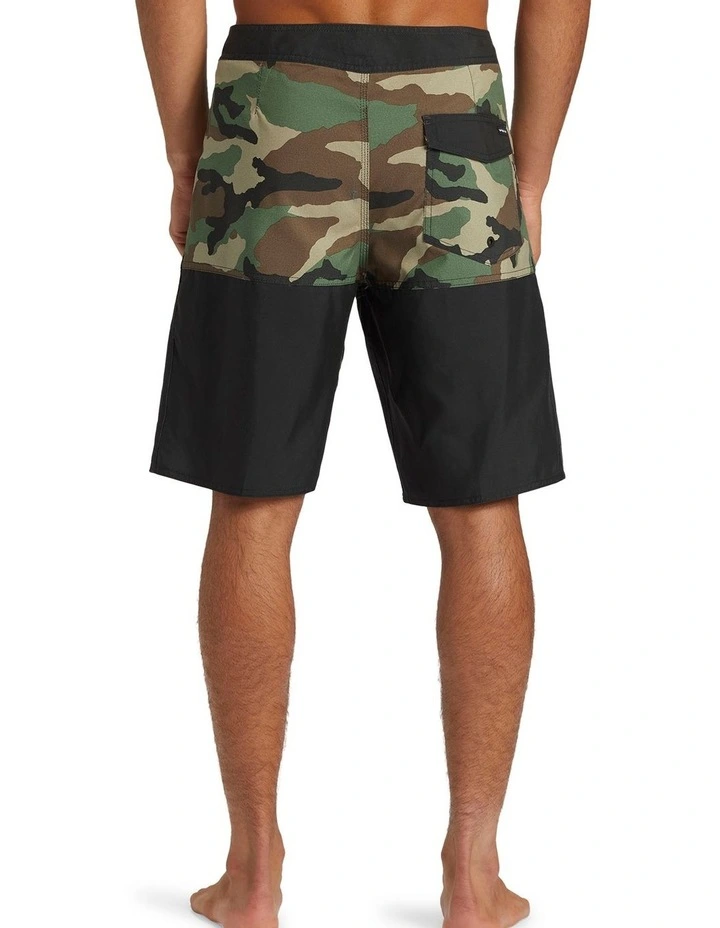 Everyday Division 20 Boardshorts in Black