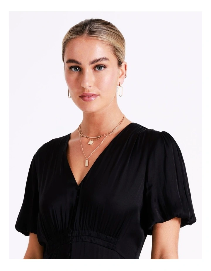 Multi Layered Necklace in Gold
