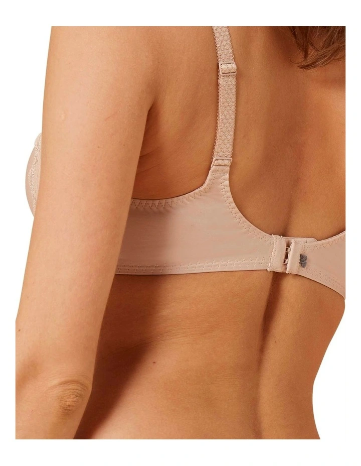 Caresse Rigid Seamless Bra in Beige