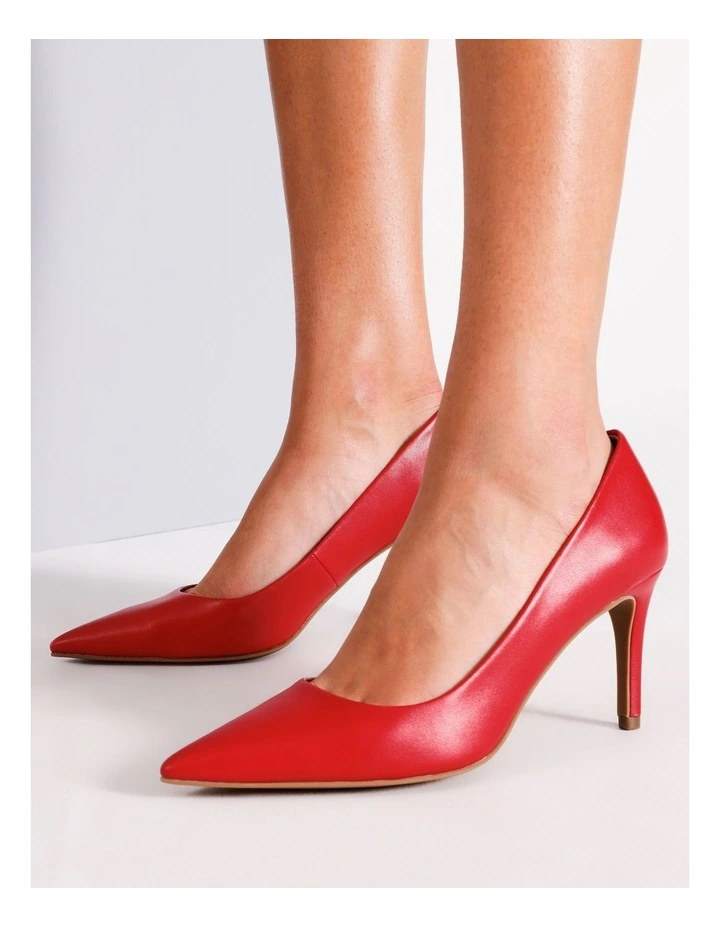 Tina Heeled Shoe in Red