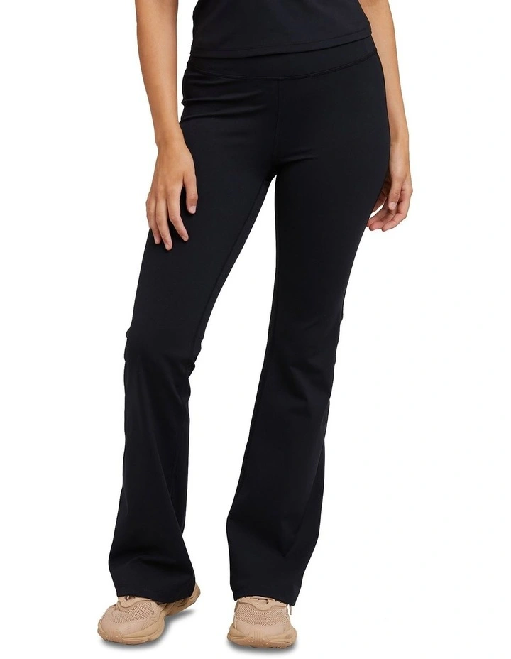 Active Flare Legging in Black