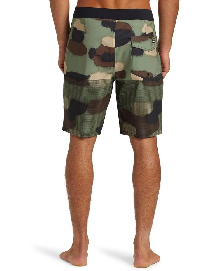 Highline Straight 19" Boardshorts in Camo