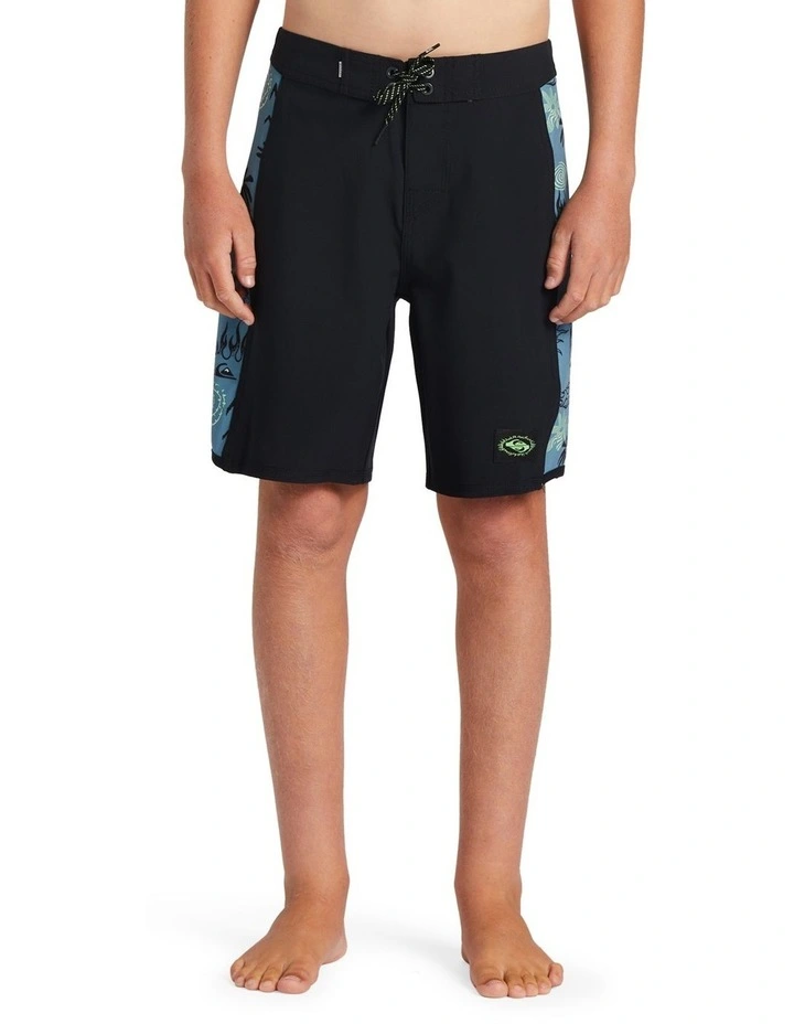 Surf Silk Radical Scallop 16 Boardshorts in Black