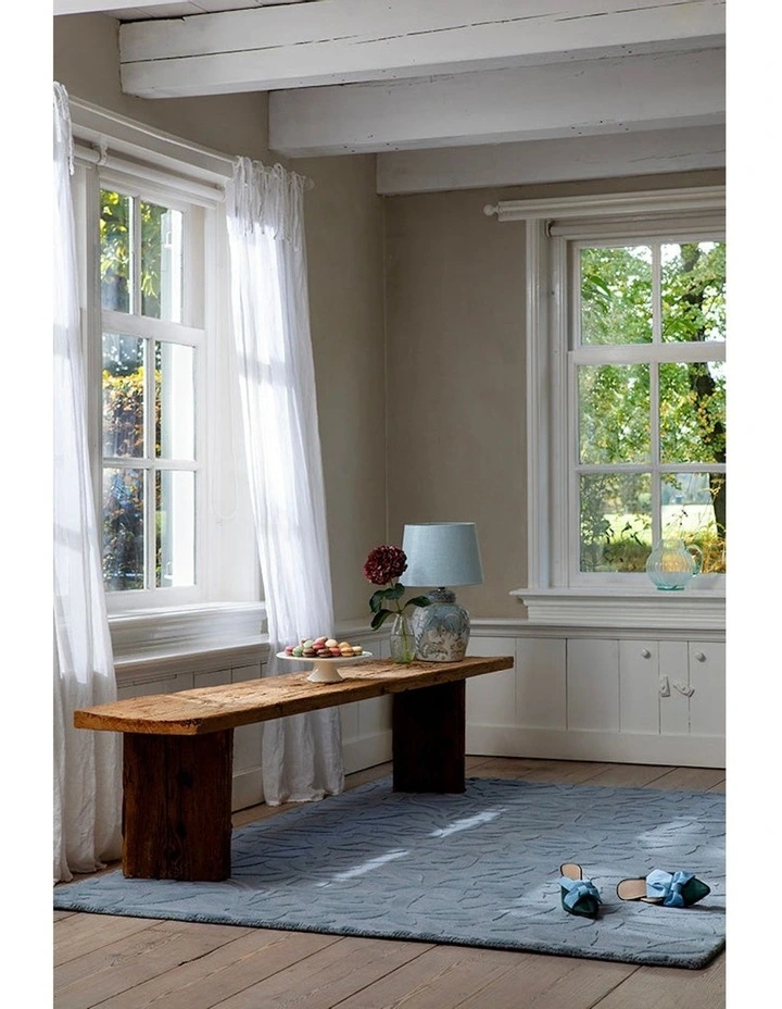 Cleavers Sea spray Rug in Blue