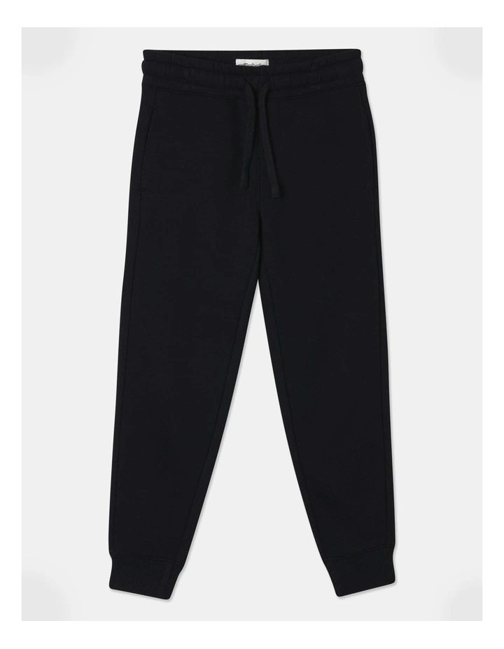 Essentials Trackpant in Navy