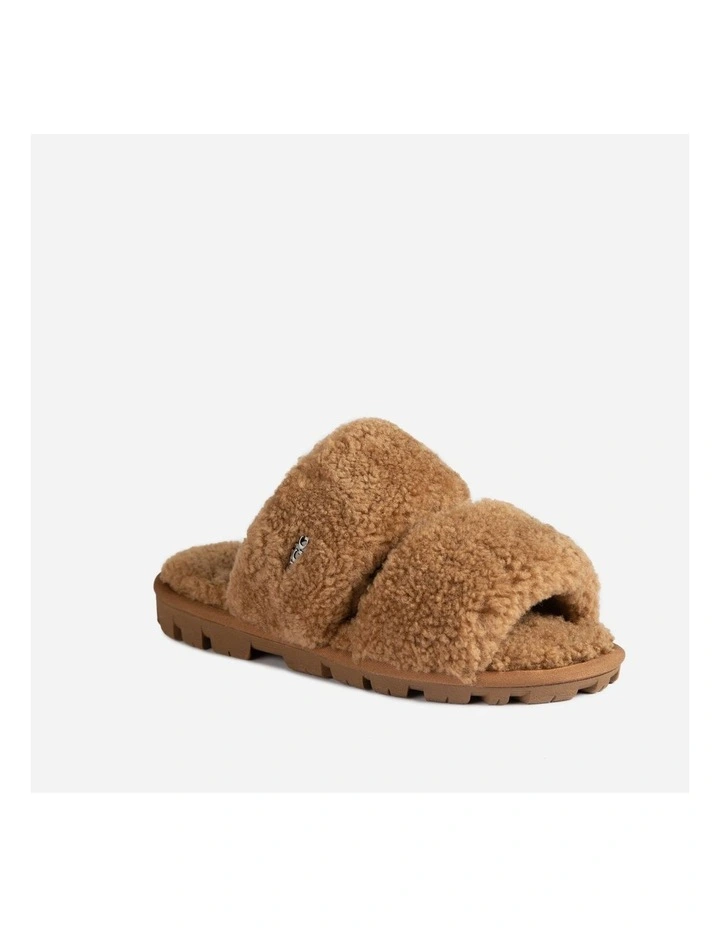 Ugg Evelyn Curly Slide in Chestnut